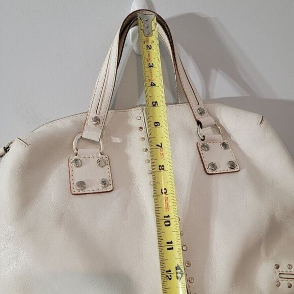 RARE MICHAEL KORS Duffle Handbag Leather Ivory Satchel Silver Stud Medium - Picture 15 of 15